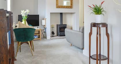 2 bedroom accommodation in Cotehill, near Carlisle