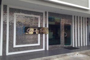 Unclassified image, 5 of 8, button - Ocean Inn Semporna (Semporna)