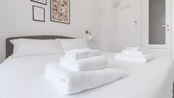 1 bedroom, iron/ironing board, cots/infant beds, free WiFi