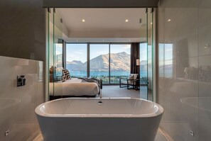 4 chambres, literie de qualité, bureau, fer et planche à repasser