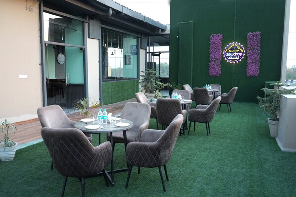 Terrace/patio - Dewdrop Shankh (Amritsar)