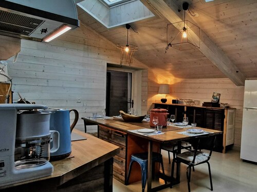 Cozy house with private courtyard in the heart of Auvergne