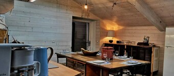 Cozy house with private courtyard in the heart of Auvergne