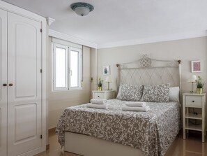 1 bedroom, iron/ironing board, Internet, bed sheets