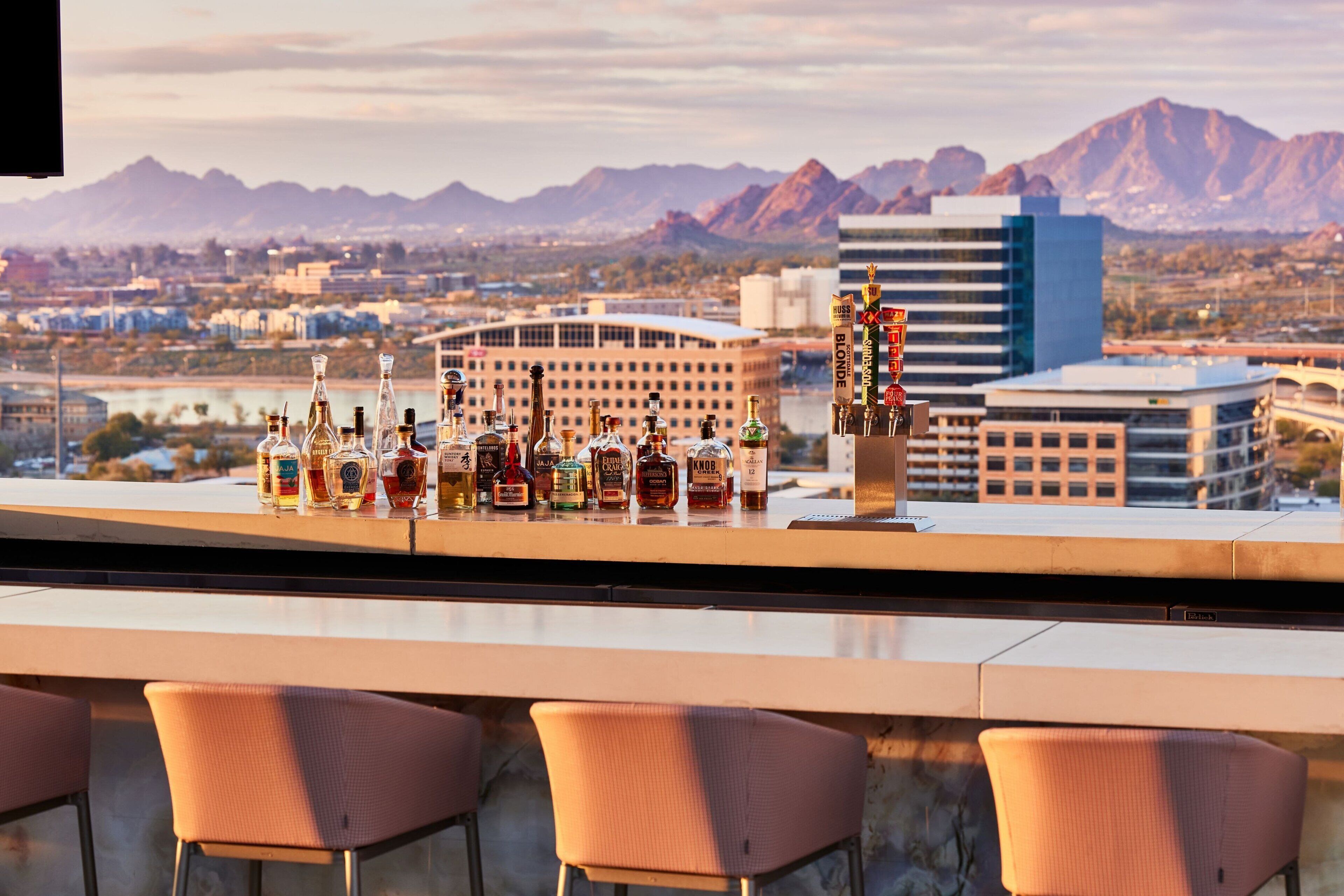 breakfast, lunch and dinner served