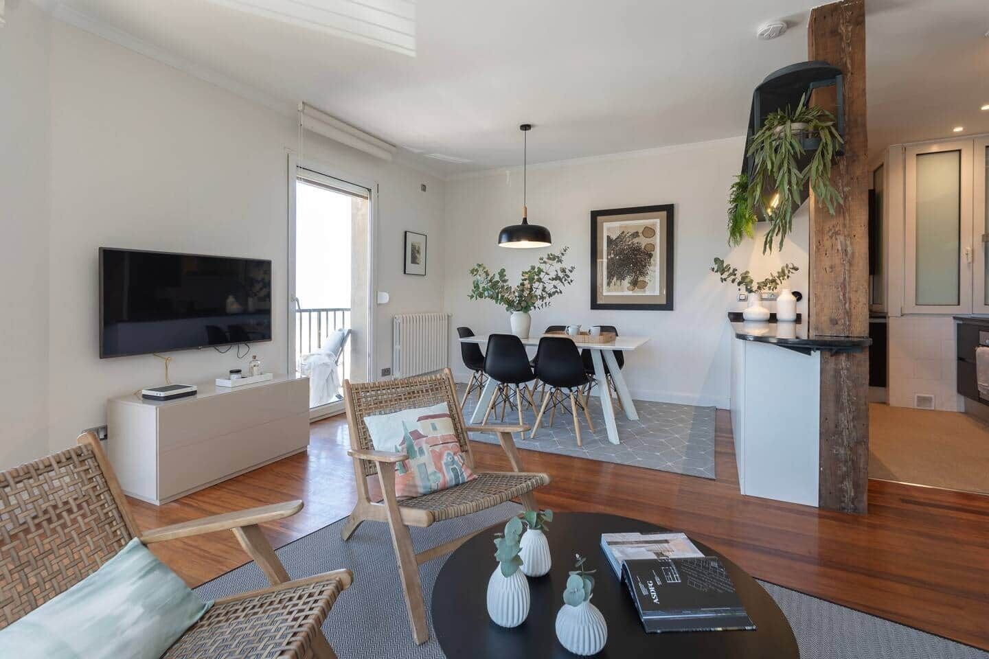 Unclassified image, 4 of 14, button - ☀️Sea Views from 4 Balconies ☀️ Walk Score 90 ☀ ️ (San Sebastián)
