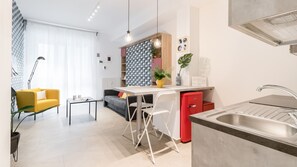Apartment (1 Bedroom) | Wohnbereich