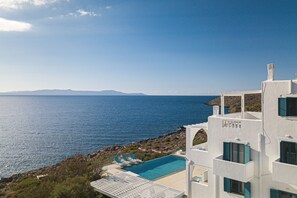 Exterior - Seafront Villa With Sublime Views, Full Privacy, Infinity Pool & hot Tub! (Chania)
