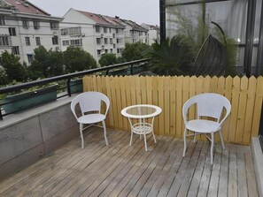 Property grounds - Shell Shanghai Jiading Nanxiang Town Minzhu Street Hotel (Shanghai)