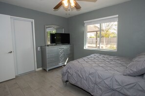 4 Schlafzimmer, Bügeleisen/Bügelbrett, kostenloses WLAN, Bettwäsche