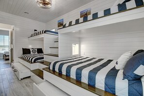 3 makuuhuonetta, silitysrauta/-lauta, Wi-Fi, vuodevaatteet