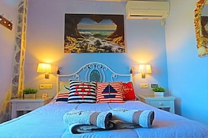 2 bedrooms, iron/ironing board, bed sheets