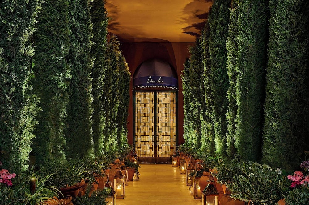 The Hollywood Grande, Autograph Collection