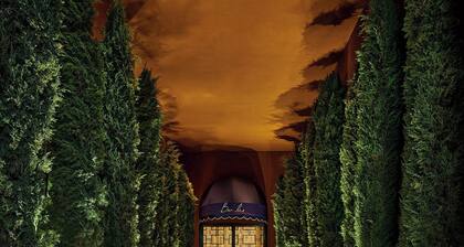 The Hollywood Grande, Autograph Collection