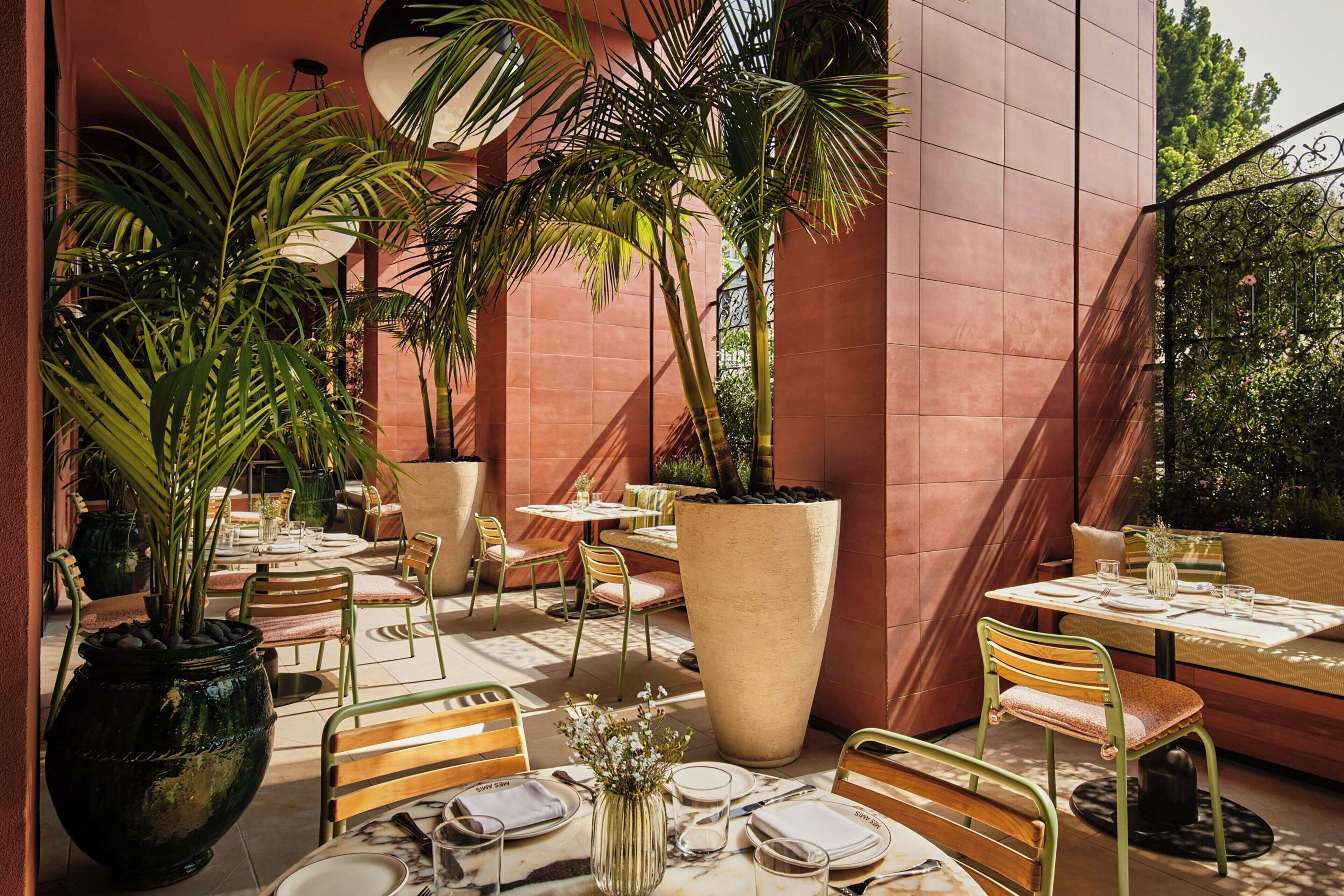 Photo - The Hollywood Grande, Autograph Collection