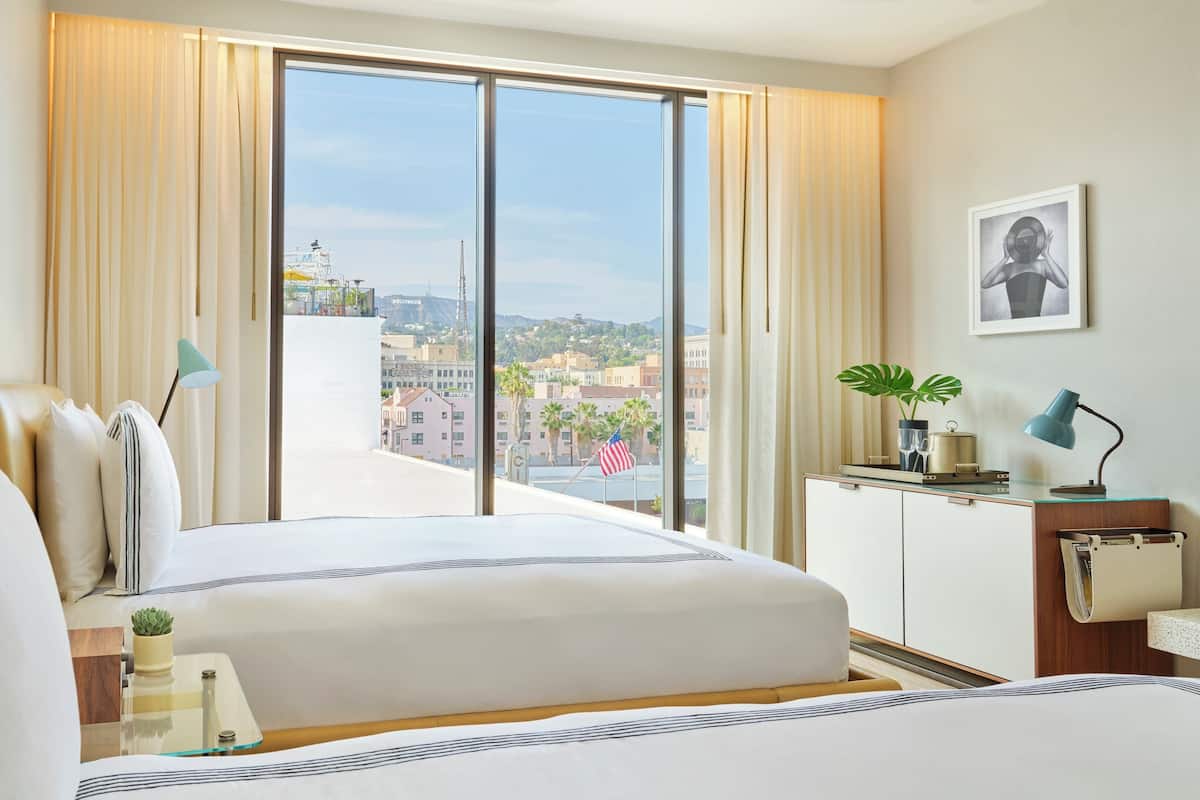 1 Schlafzimmer, hochwertige Bettwaren, Daunenbettdecken
