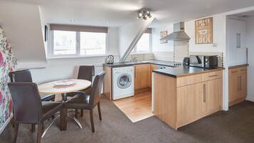 Apartment | Private kitchen | Fridge, microwave, oven, stovetop