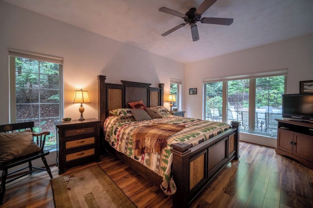 5 Schlafzimmer, Bügeleisen/Bügelbrett, kostenloses WLAN, Bettwäsche