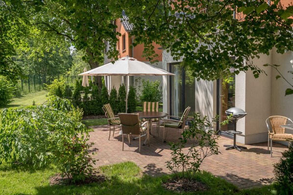 تناول الطعام بالخارج