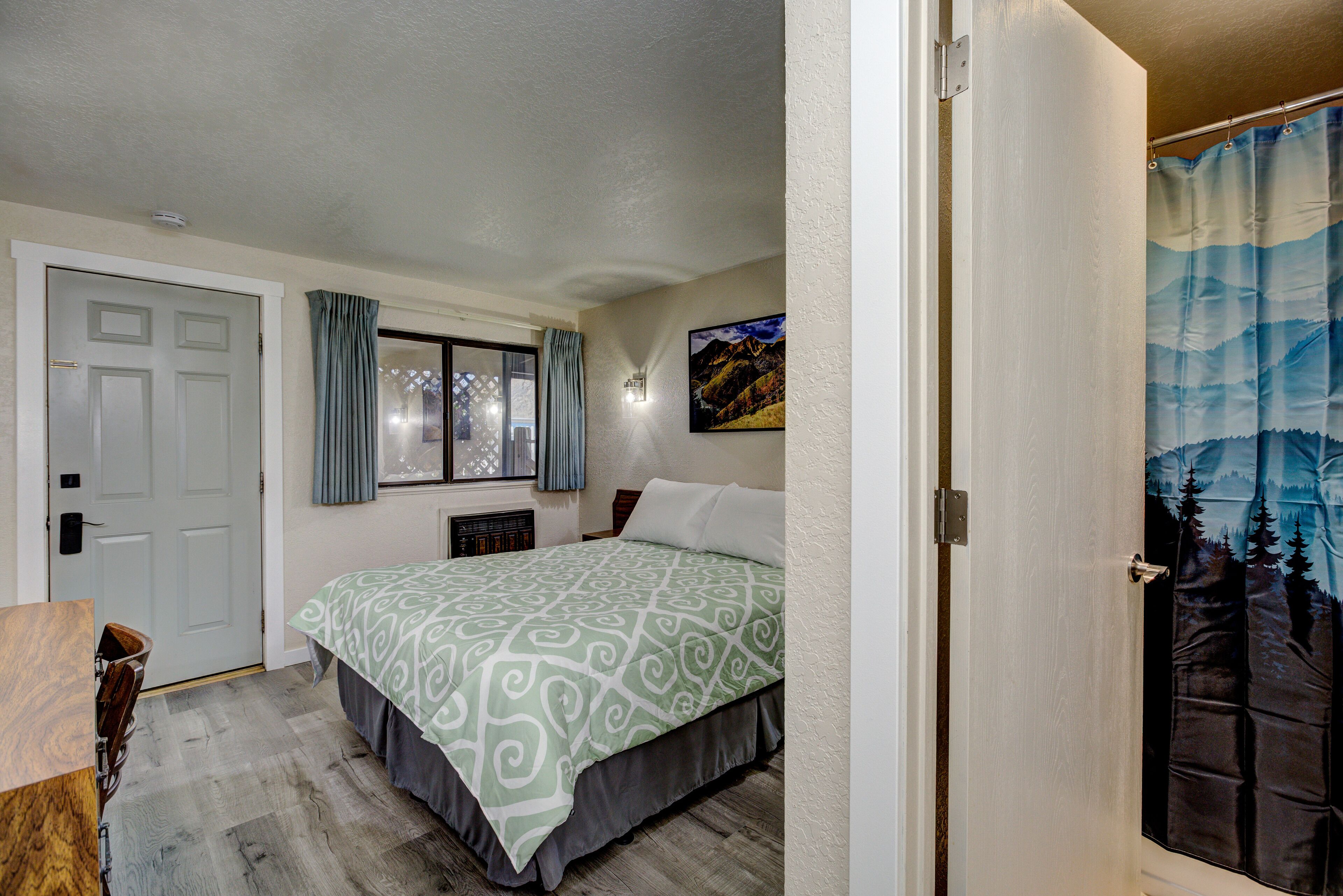 standard room, non smoking | desk, free wifi, bed sheets