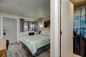 Standard Room, Non Smoking | Desk, free WiFi, bed sheets - Weiser Motel & RV Park (Weiser)