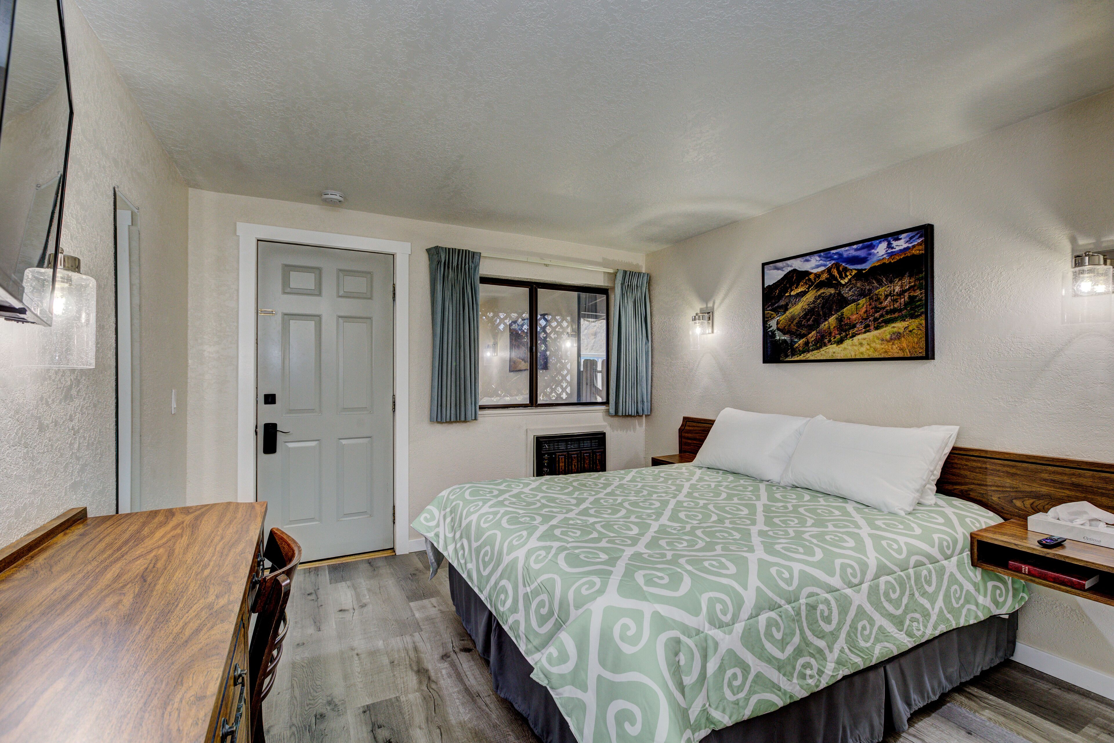 standard room, non smoking | desk, free wifi, bed sheets