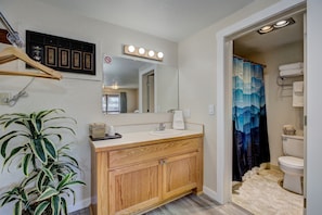 Bathroom - Weiser Motel & RV Park (Weiser)
