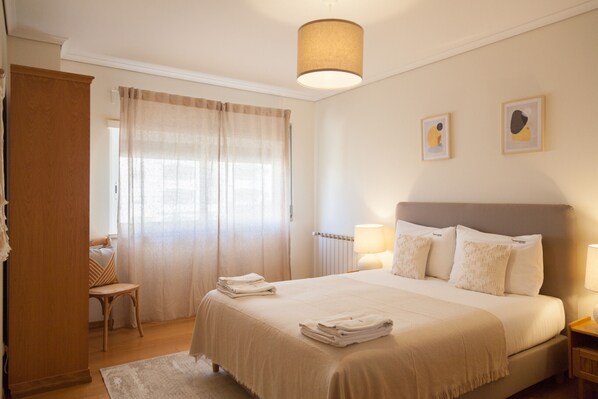 3 habitaciones, wifi gratis y ropa de cama