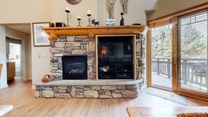 Smart TV, fireplace, DVD player, offices