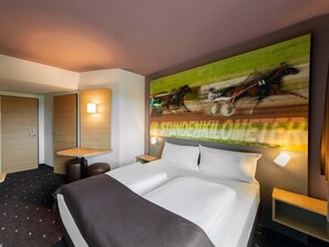 Escritorio, insonorización, wifi gratis y ropa de cama 