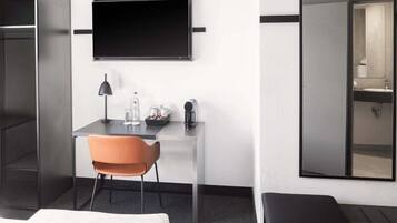Schreibtisch, schallisolierte Zimmer, kostenloses WLAN, Bettwäsche