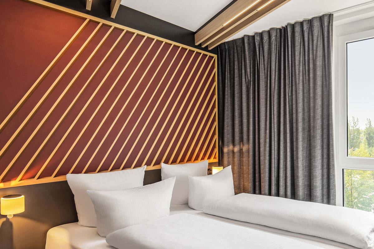 Premium Double Room | Desk, soundproofing, free WiFi