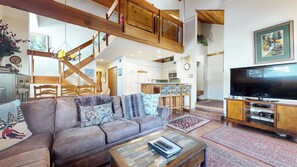 Smart-TV, Kamin, Stereoanlage