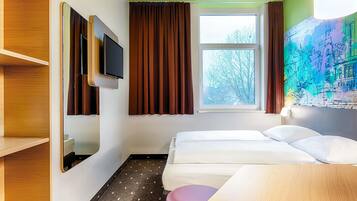 Bureau, chambres insonorisées, Wi-Fi gratuit, draps fournis