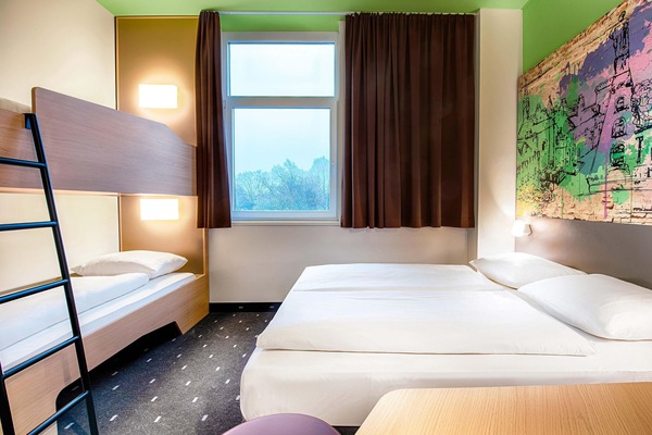 Schreibtisch, schallisolierte Zimmer, kostenloses WLAN, Bettwäsche