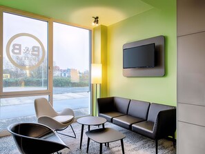 Flat-screen TV - B&B Hotel Kassel-City (Kassel)