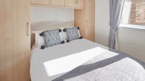 Unclassified image, 4 of 13, button - Apartment 2 At Khyber (Whitby)