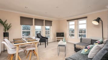 TV, Netflix, streaming services, offices