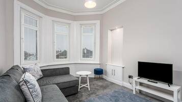 TV, Netflix, streaming services, offices