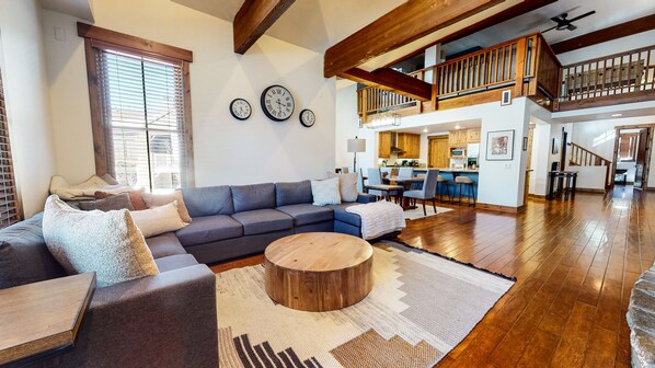 Smart TV, fireplace, DVD player, table football