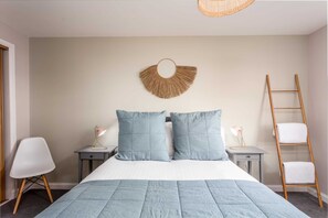 3 bedrooms, iron/ironing board, WiFi, bed sheets - Waverley Suite No57 - Donnini Apartments (Ayr)