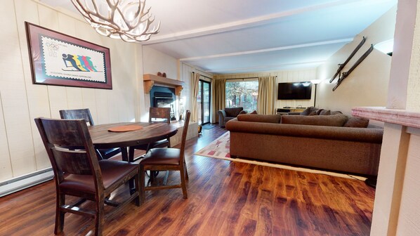 Fireplace, DVD player, stereo