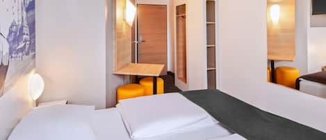 Chambre double | Bureau, systĂšme dâinsonorisation, accĂšs au Wi-Fi (inclus)