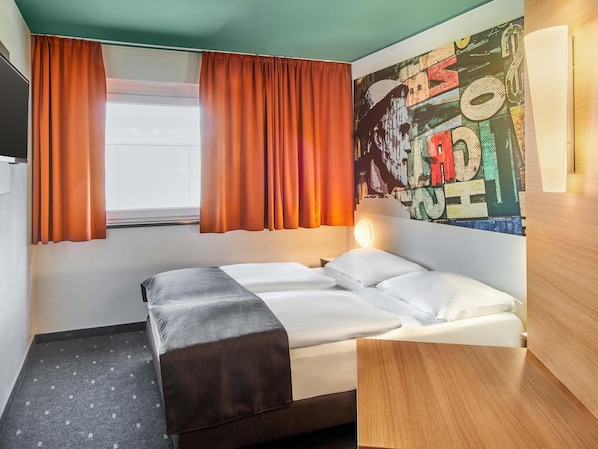 Double Room | Hypo-allergenic bedding, desk, soundproofing, free WiFi - B&B Hotel Mainz-Hechtsheim (Mainz)