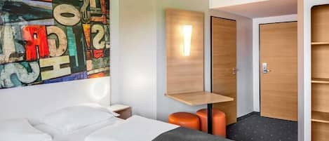 Habitación doble | Ropa de cama hipoalergénica, escritorio, insonorización y wifi gratis