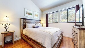 3 bedrooms, free WiFi, bed sheets