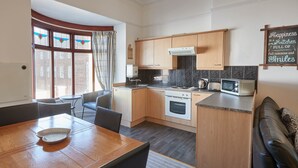 Apartment | Private kitchen | Fridge, microwave, oven, stovetop - Apartment 3 At Khyber (Whitby)