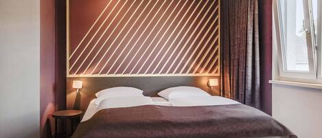 Dobbeltrom – premier | Skrivebord, lydisolert, wi-fi (inkludert) og sengetøy