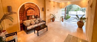 Luxurious apartment with a stunning sea view