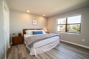 3 bedrooms, iron/ironing board, free WiFi, bed sheets - Spacious 3-bedroom golf condo in the scenic Pointe Royale Golf Resort (Branson)